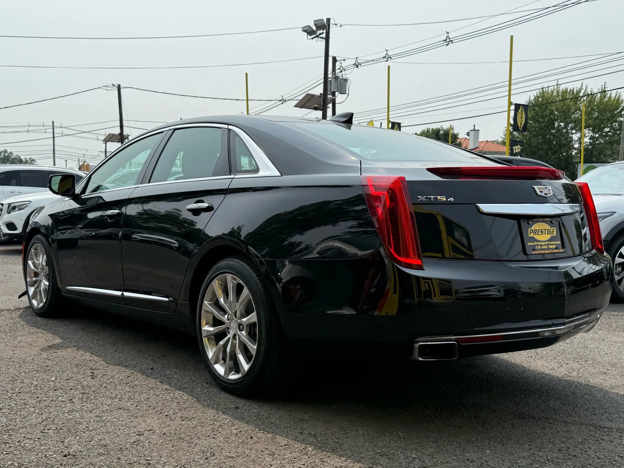 Used 2016 Cadillac XTS Premium image 4