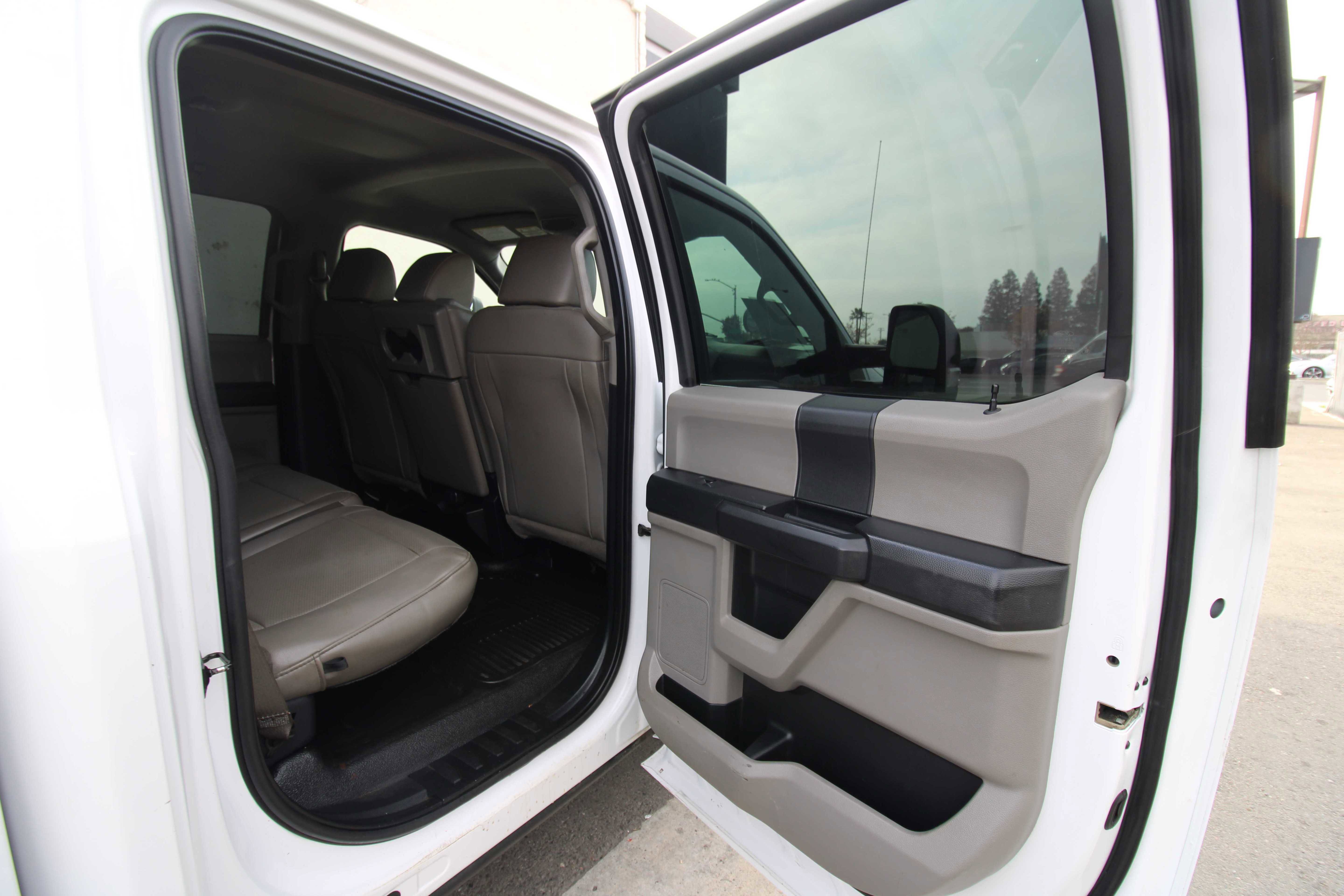 Used 2019 Ford F250 XL w/ Power Equipment Group image 14