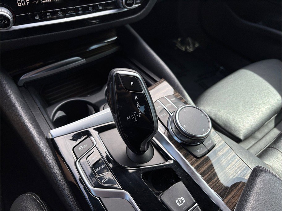 Used 2018 BMW 540i RWD image 36