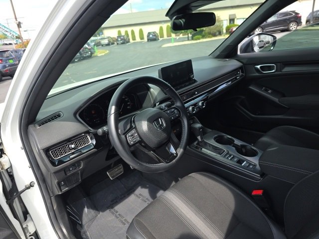 Used 2025 Honda Civic Sport image 16