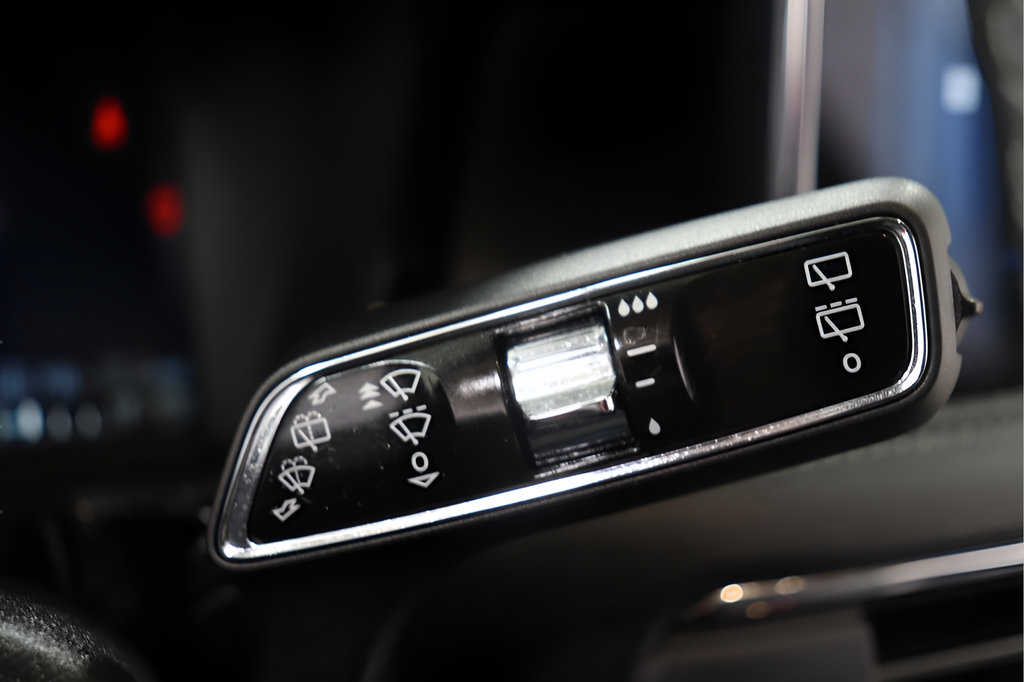 Used 2024 Lincoln Corsair Grand Touring AWD/4WD image 19