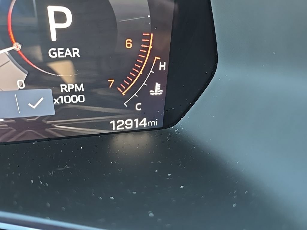 Used 2025 GMC Canyon AT4 w/ AT4X Package image 17