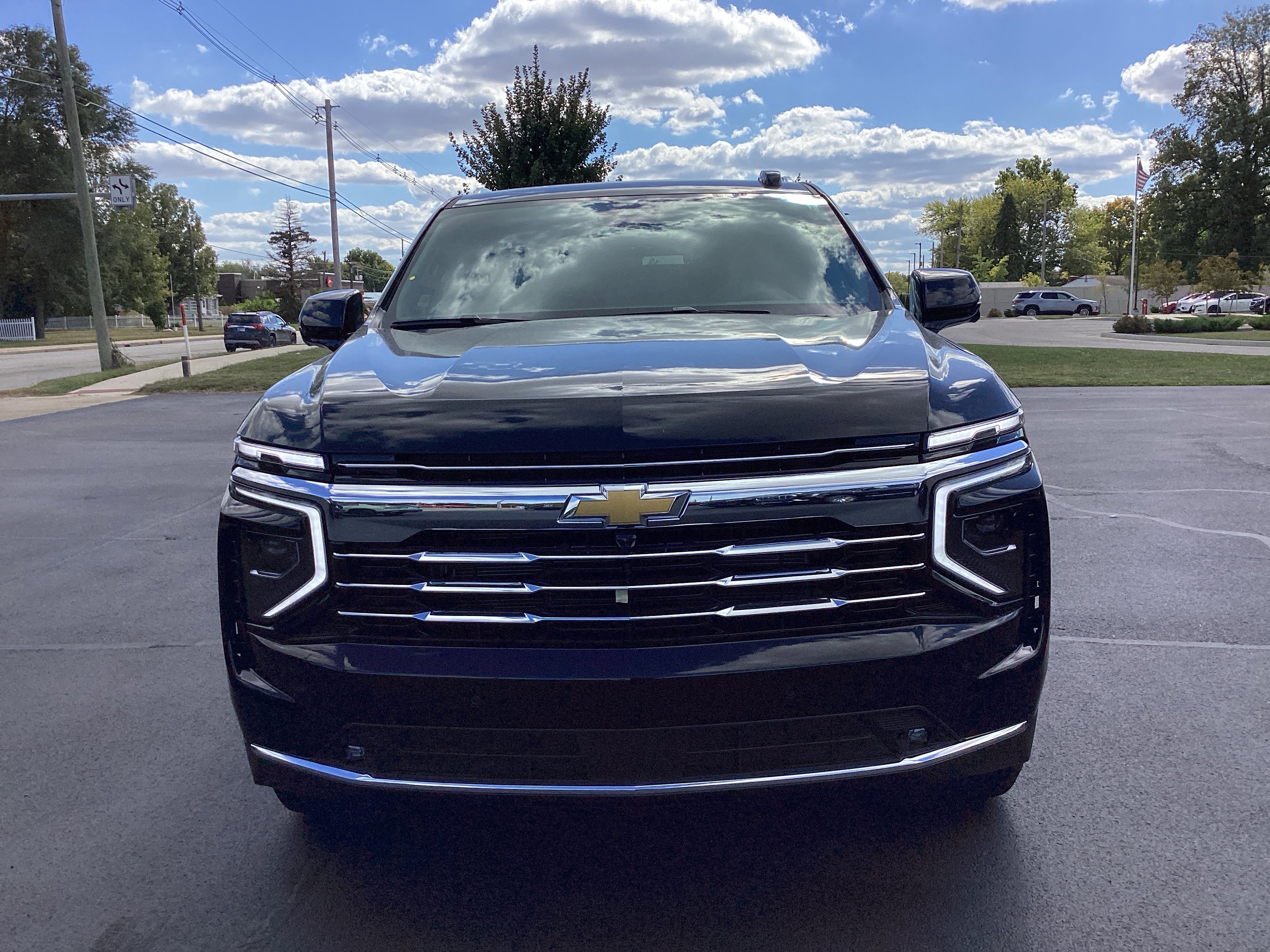 New 2026 Chevrolet Tahoe LT w/ Comfort Package image 9