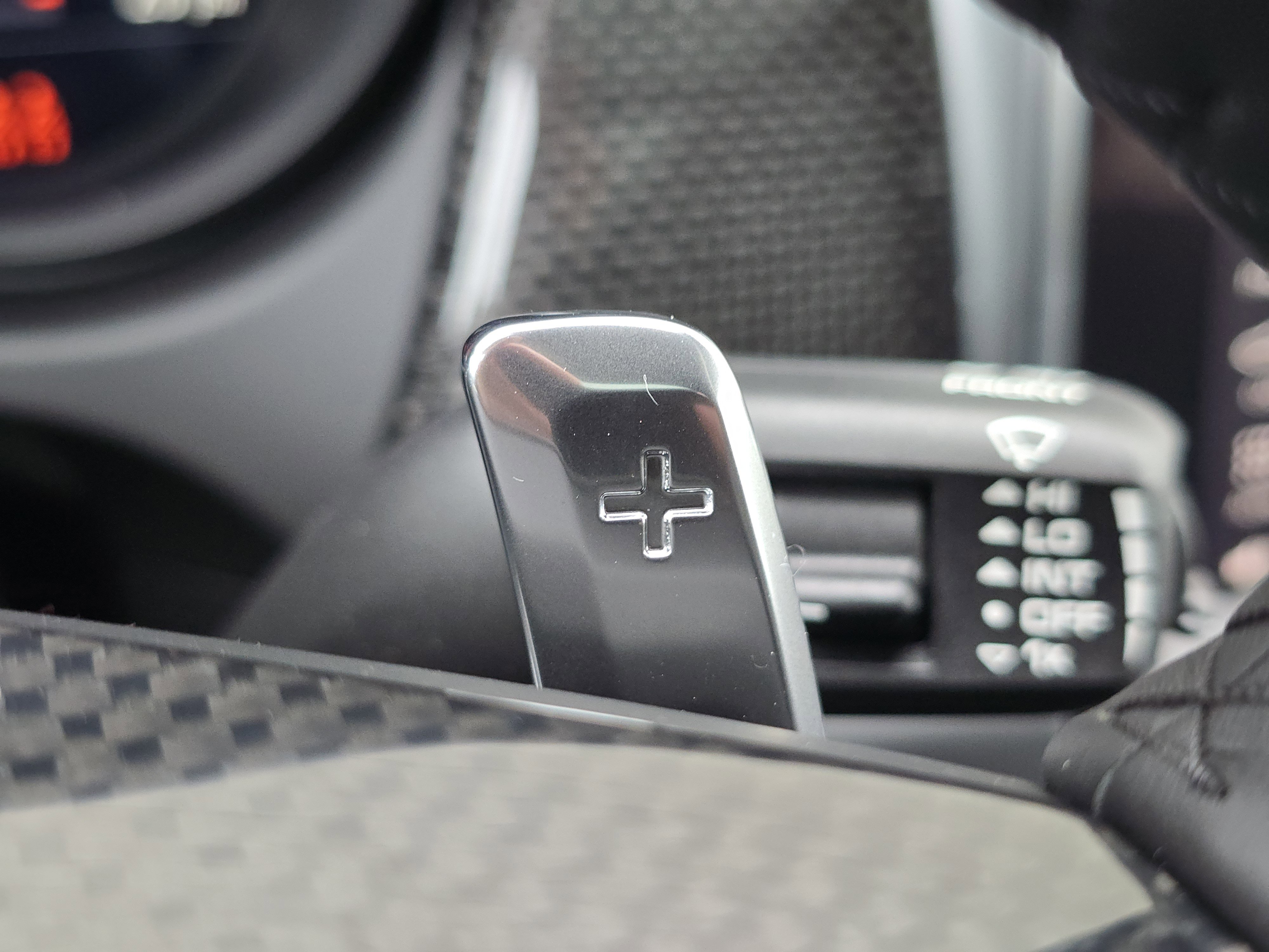 New 2026 Porsche Macan GTS image 27