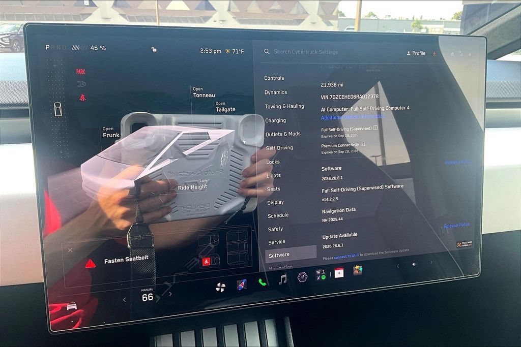 Used 2024 Tesla Cybertruck AWD Crew Cab image 20