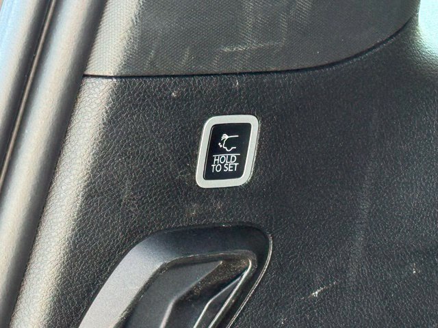 Used 2025 Jeep Wagoneer Series II AWD/4WD image 8