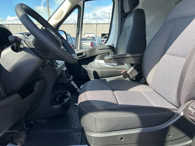 New 2025 RAM ProMaster 2500 w/ Quick Order Package 22G SLT FWD image 11