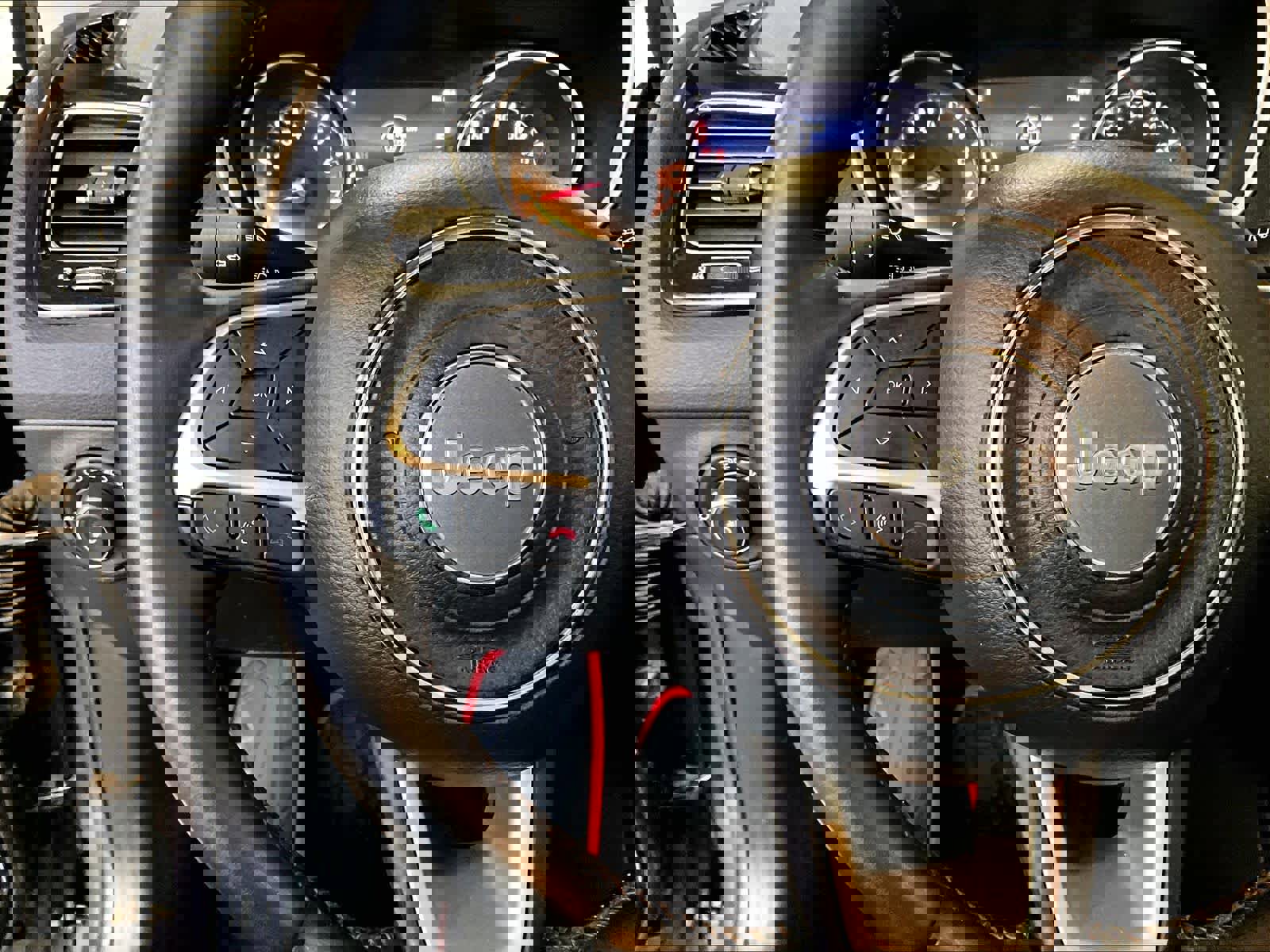 Used 2018 Jeep Compass Limited image 24