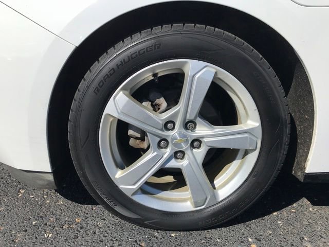 Used 2017 Chevrolet Volt LT w/ Comfort Package image 24