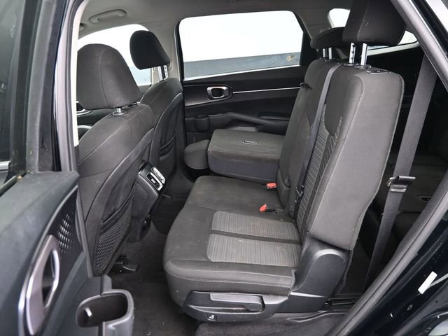 Used 2021 Kia Sorento LX image 29