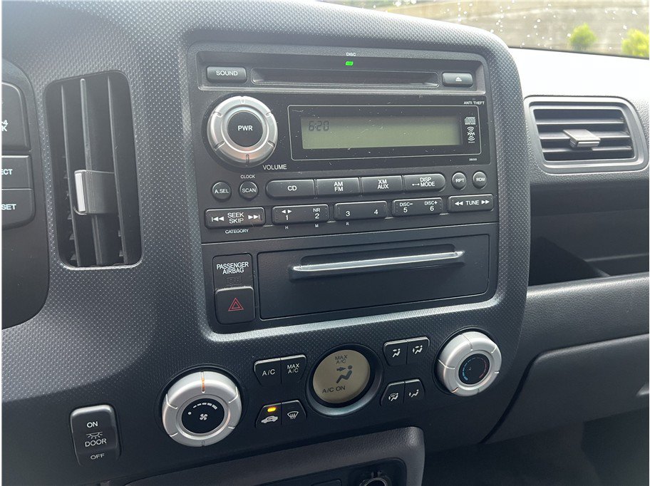Used 2007 Honda Ridgeline RTX image 17