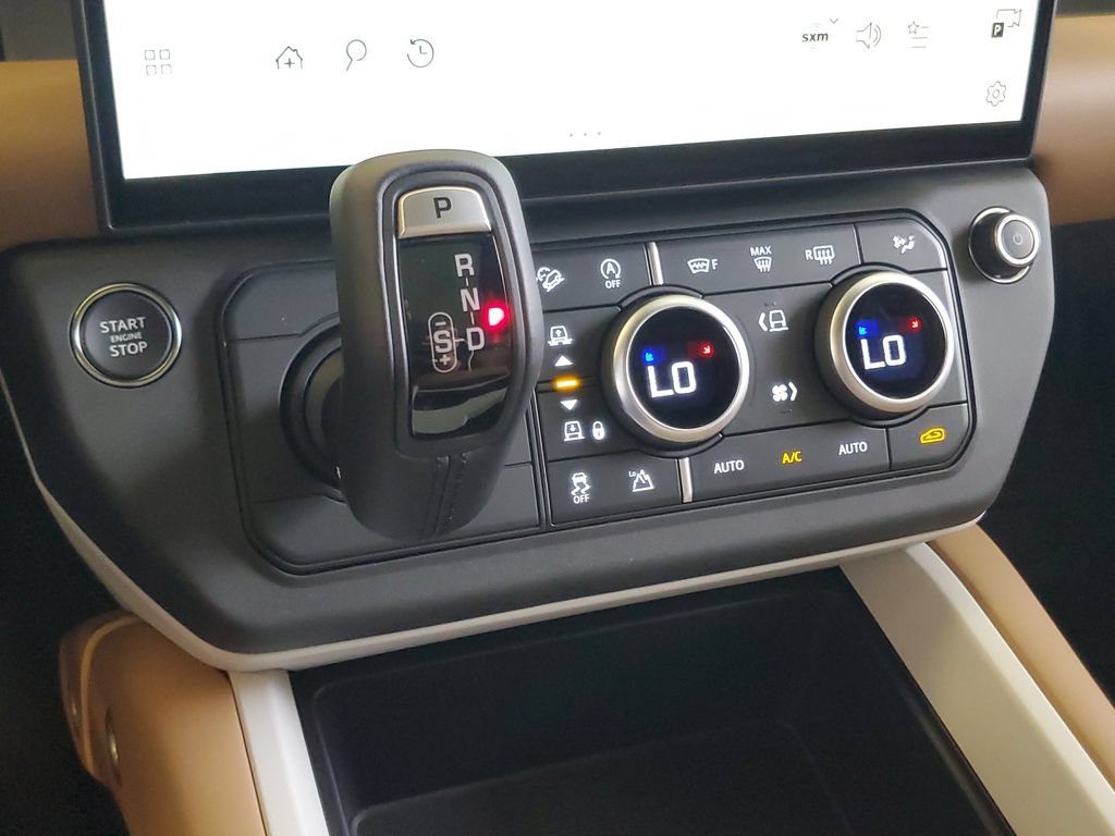 New 2026 Land Rover Defender 130 X-Dynamic SE AWD/4WD image 23