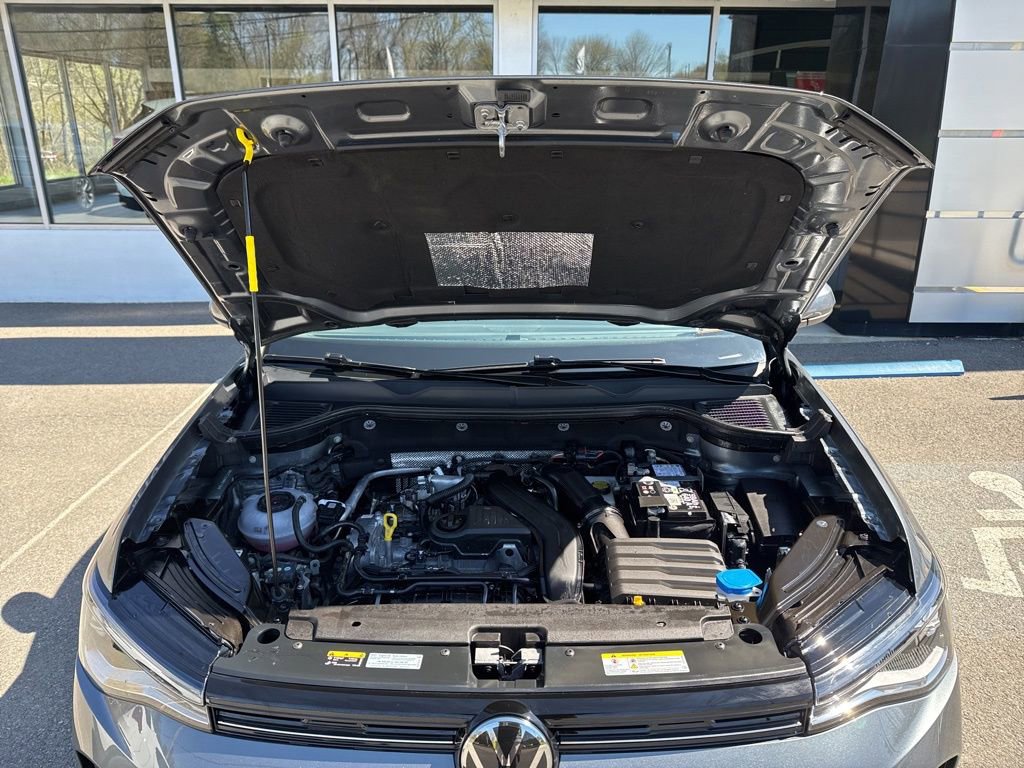 Used 2025 Volkswagen Taos SE AWD/4WD image 31