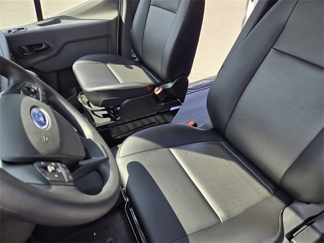 New 2025 Ford Transit 250 148 Medium Roof image 18