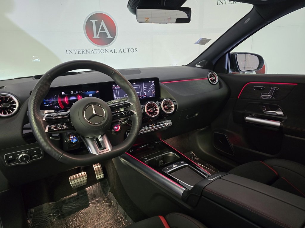 Used 2025 Mercedes-Benz GLA 35 AMG 4MATIC image 14