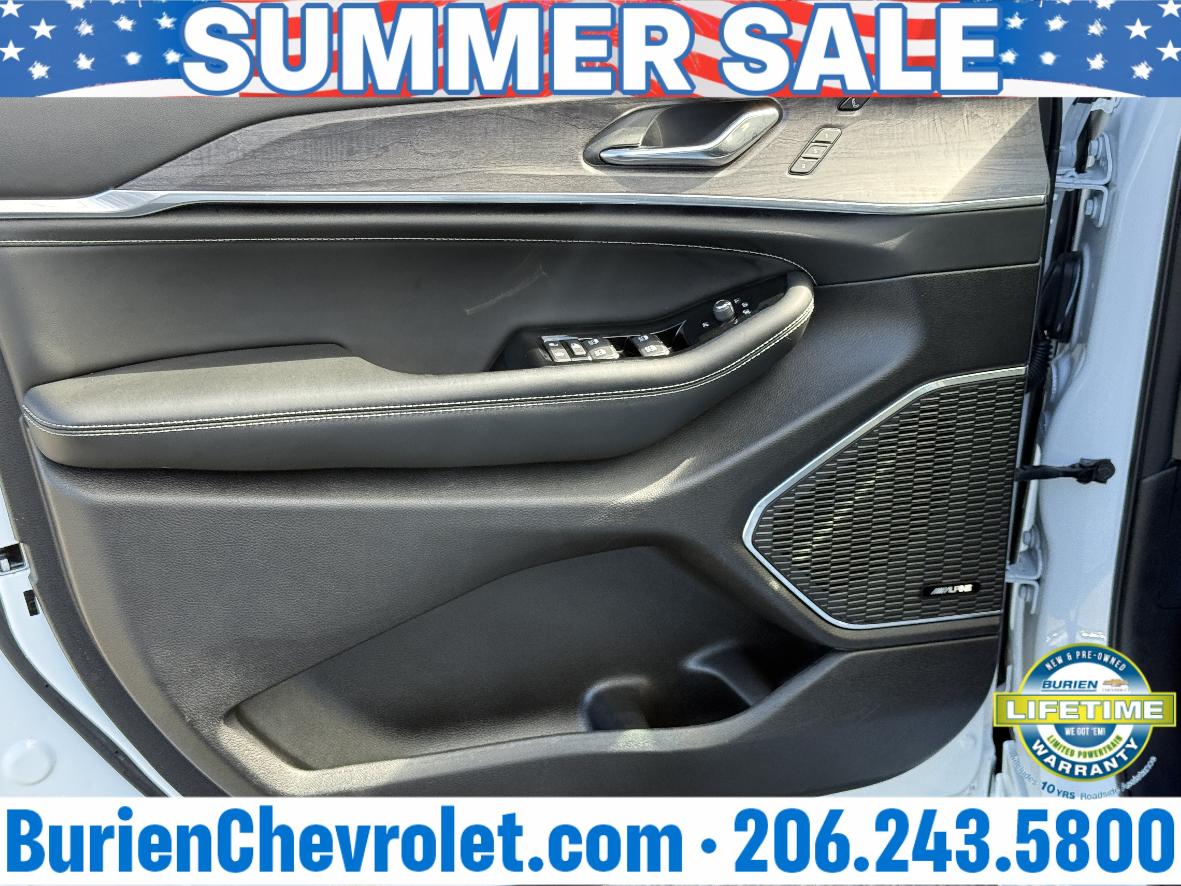 Used 2024 Jeep Grand Cherokee L Overland w/ Advanced Protech Group III AWD/4WD image 9