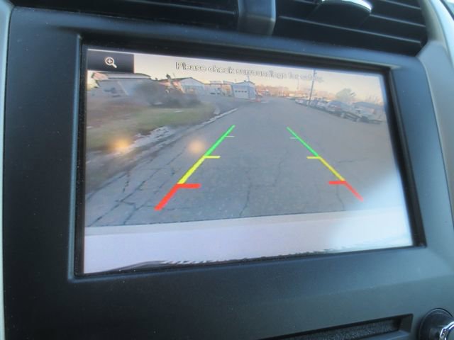 Used 2016 Ford Fusion SE w/ Equipment Group 202A FWD image 10