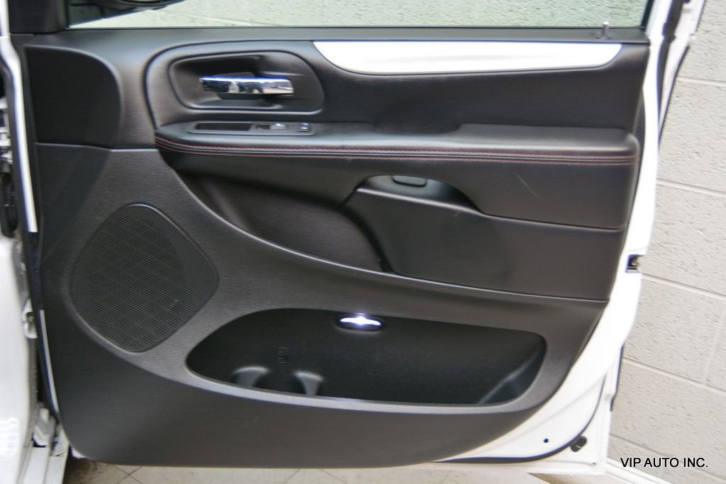 Used 2019 Dodge Grand Caravan GT image 8