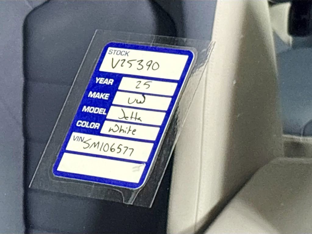 New 2025 Volkswagen Jetta SE image 25