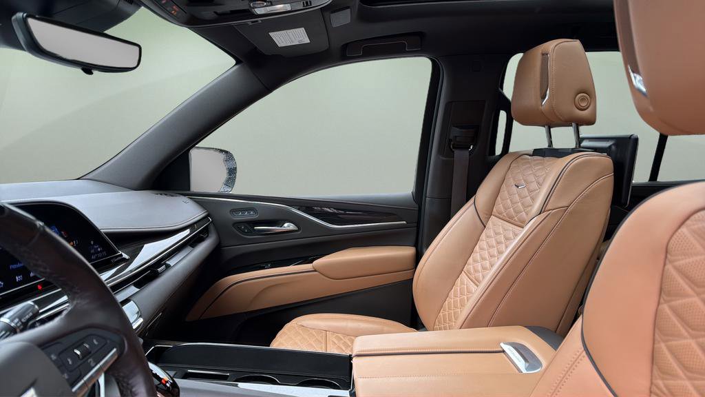 Certified 2023 Cadillac Escalade Sport w/ Touring Package image 17