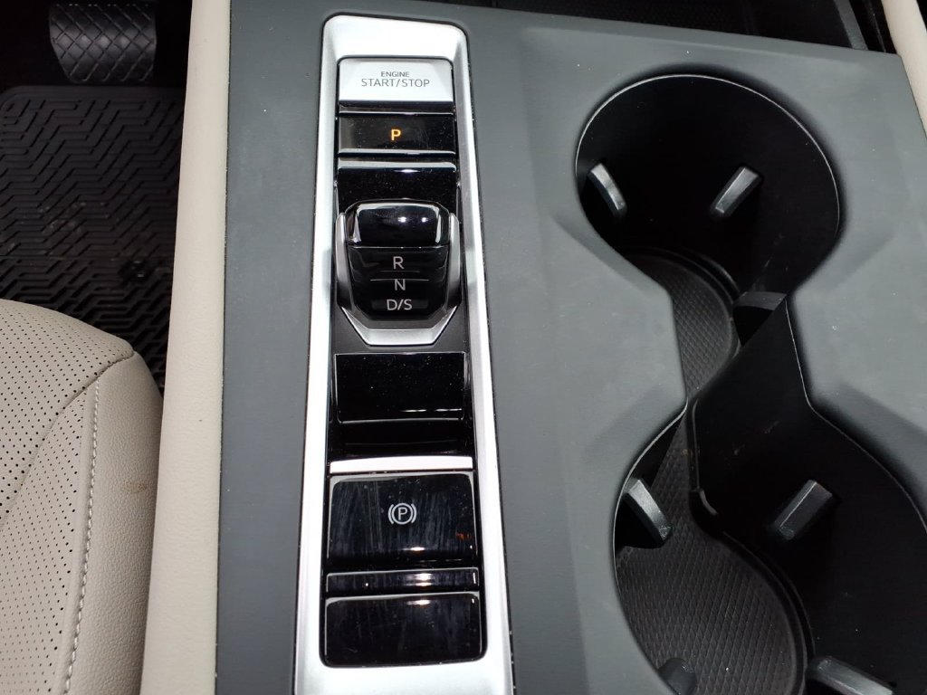 Used 2025 Volkswagen Atlas SE FWD image 27