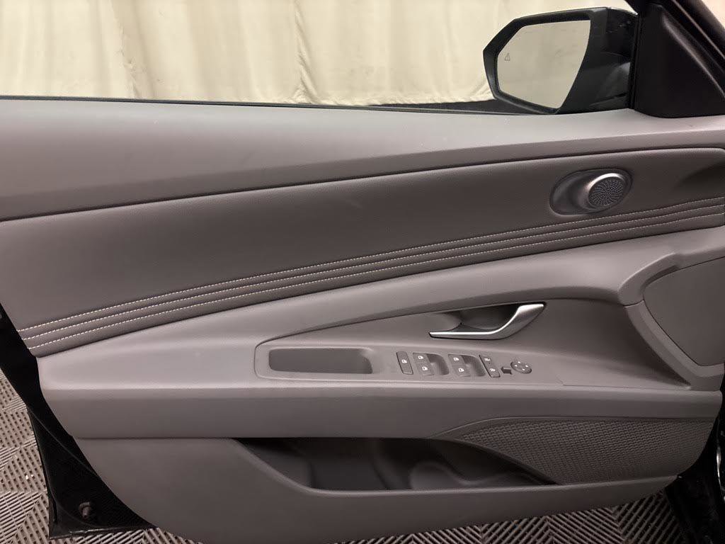 New 2026 Hyundai Elantra Sport image 10