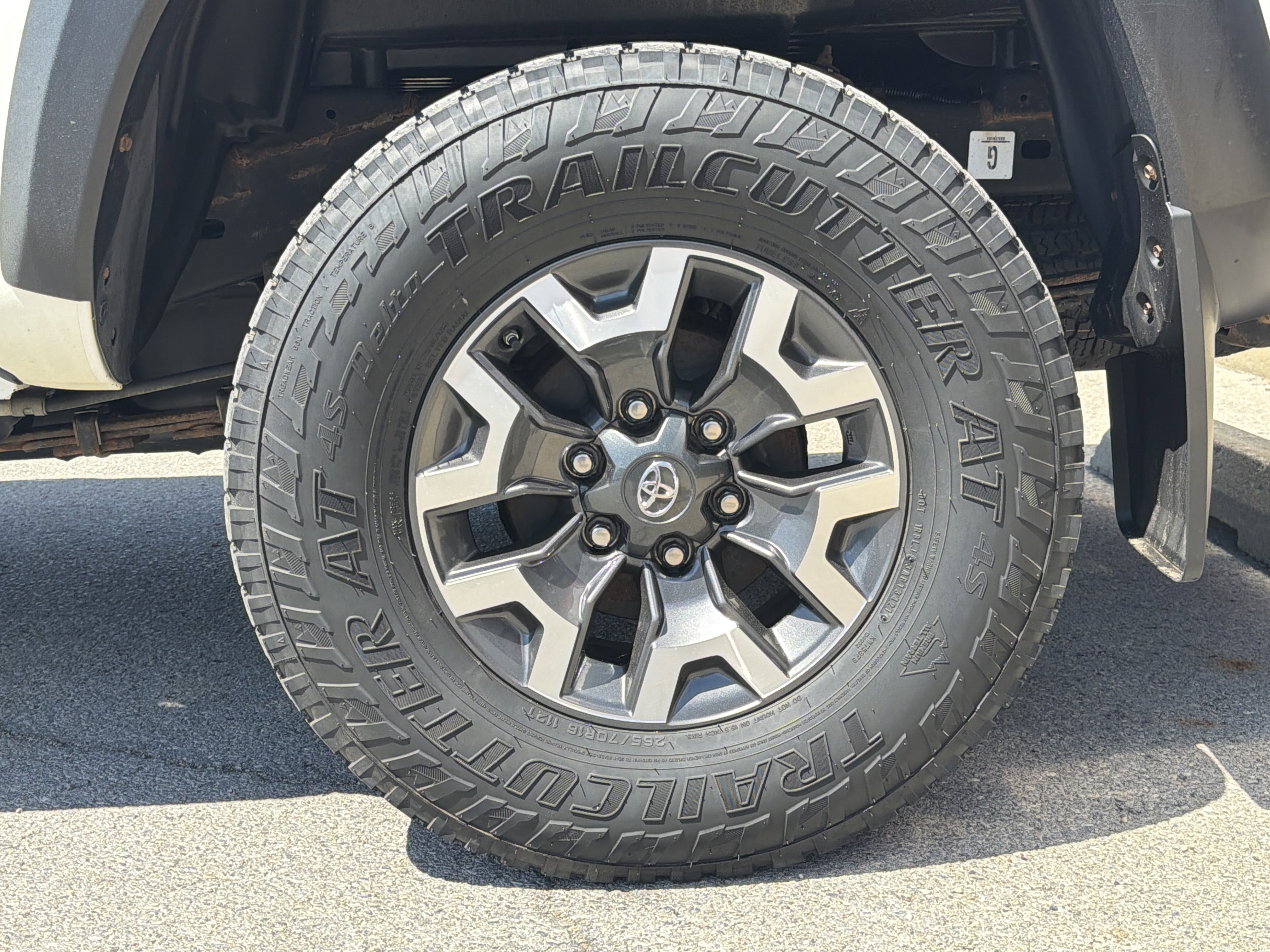 Used 2021 Toyota Tacoma TRD Off-Road w/ Technology Package image 40