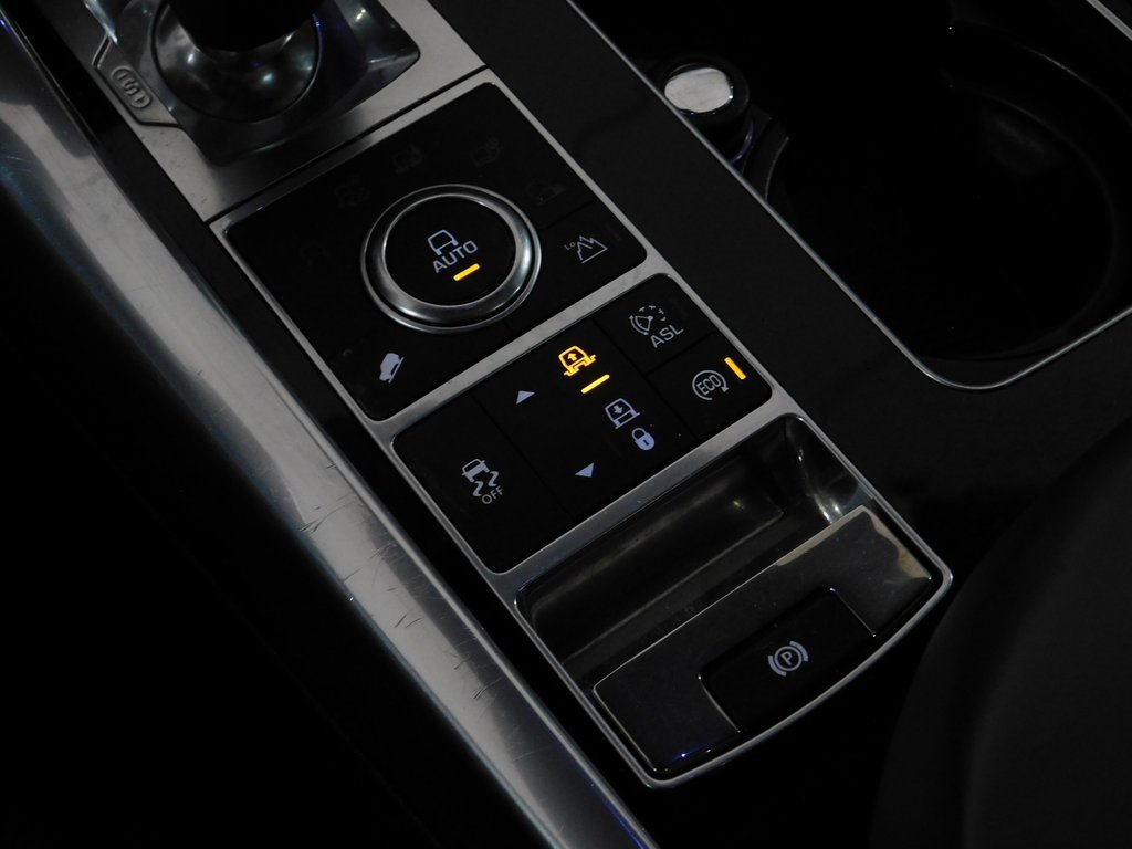 Used 2014 Land Rover Range Rover Sport HSE image 64