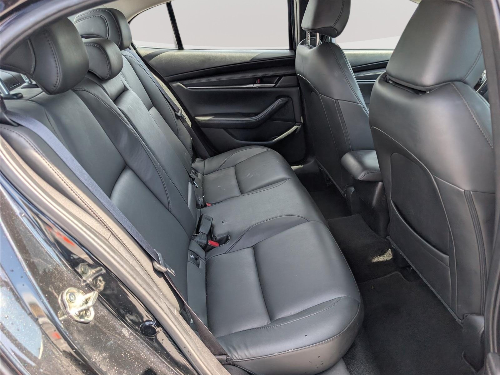 Used 2024 MAZDA MAZDA3 s FWD image 12