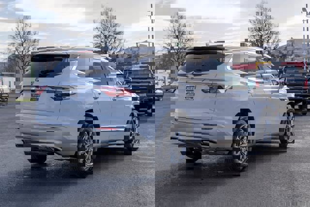 Used 2024 Buick Enclave Premium image 29