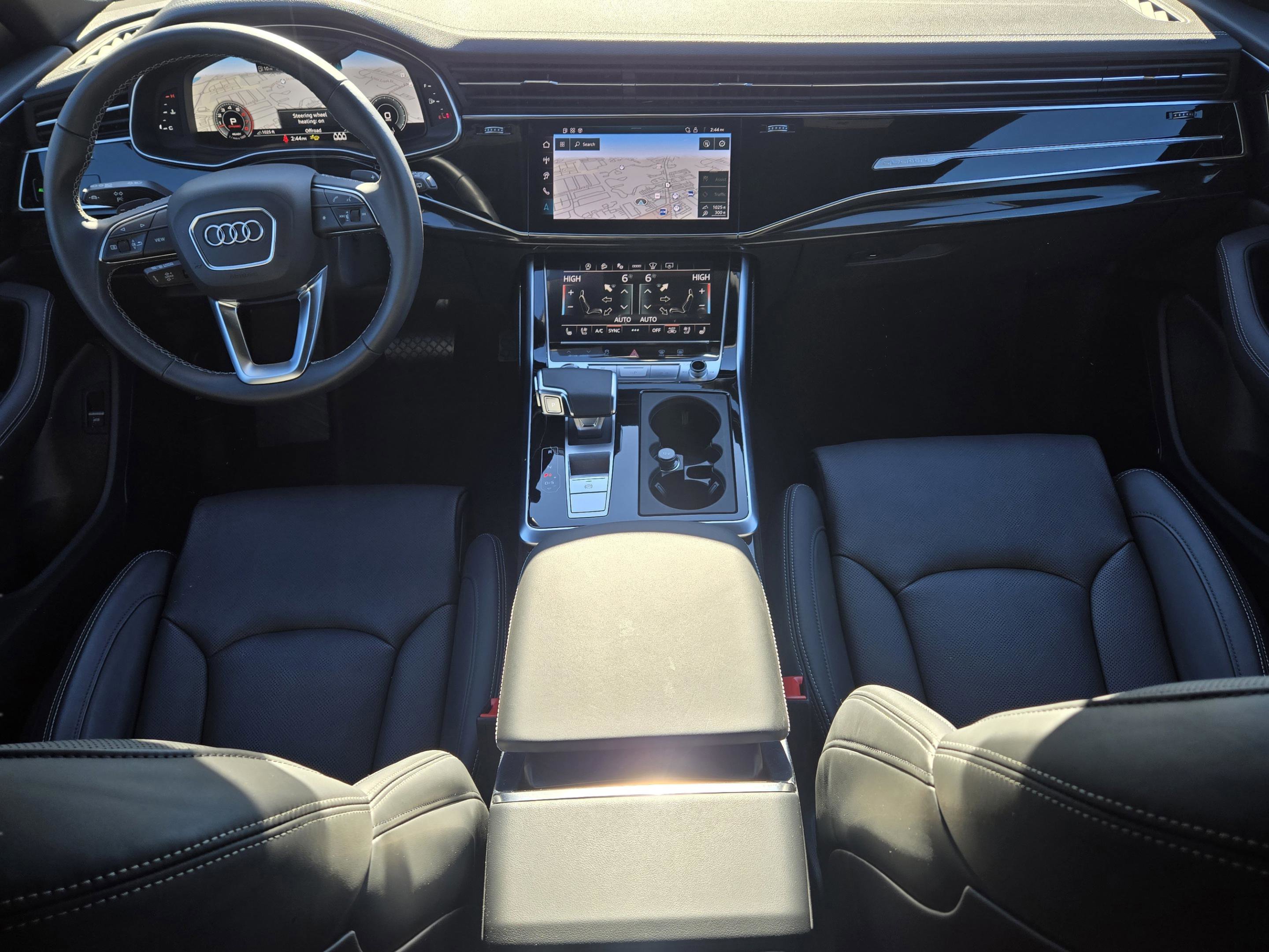 Used 2025 Audi Q8 Prestige w/ Prestige Package image 12