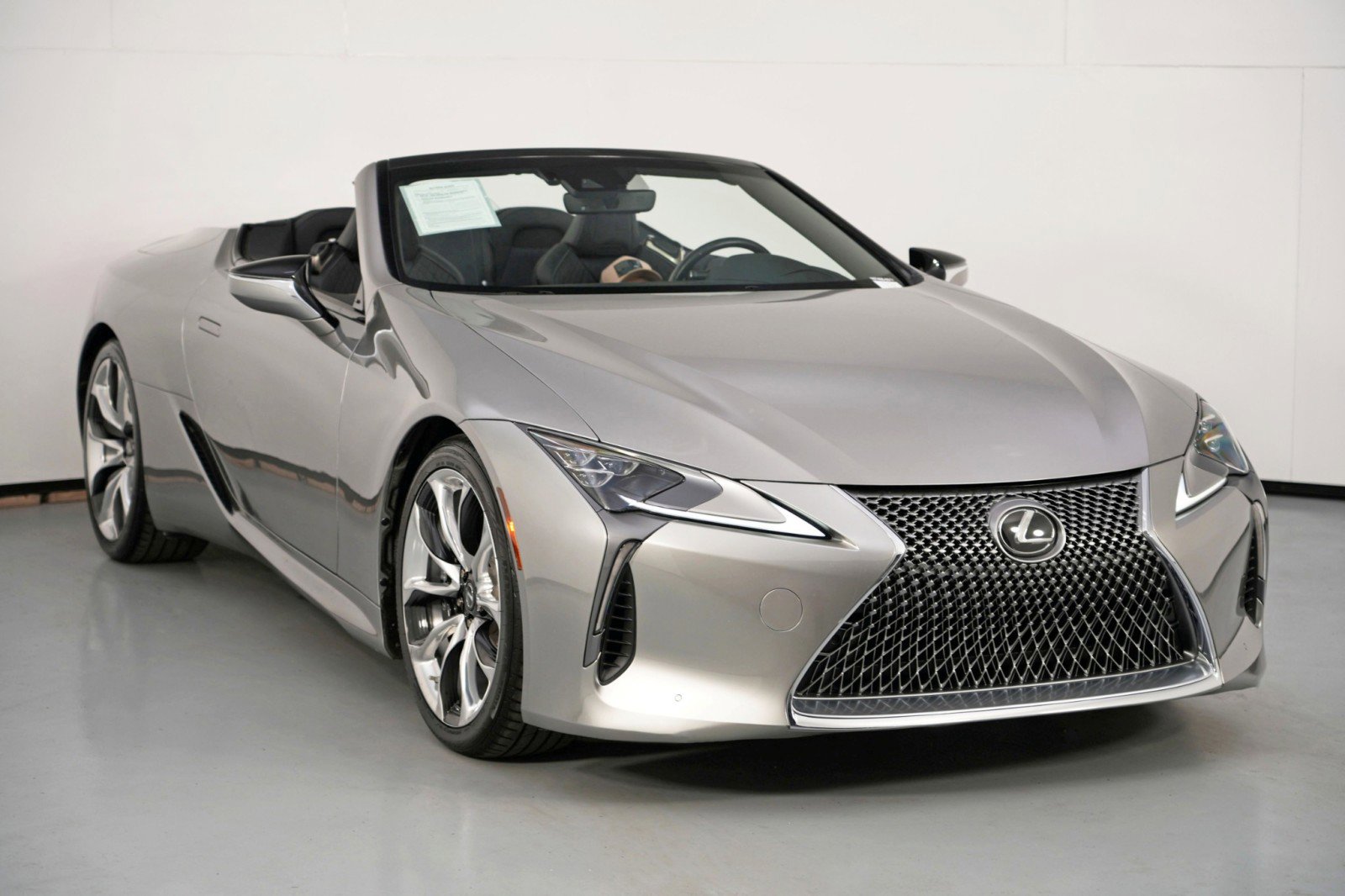 Used 2023 Lexus LC 500 Convertible image 52
