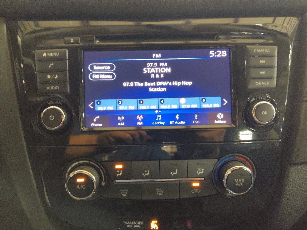 Used 2018 Nissan Rogue S FWD image 25
