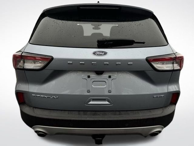 Used 2022 Ford Escape Titanium w/ Class II Trailer Tow Package image 9
