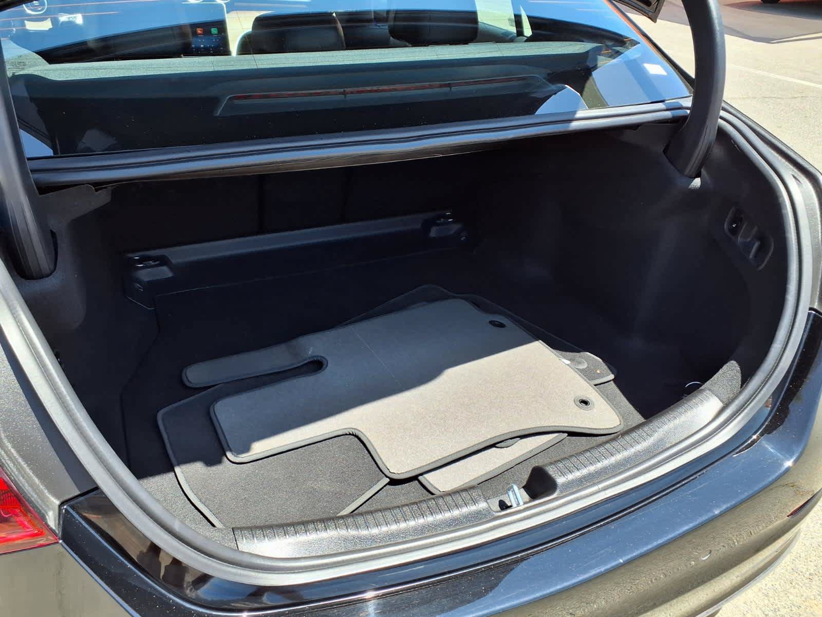 Used 2025 Mercedes-Benz C 300 4MATIC Sedan image 8