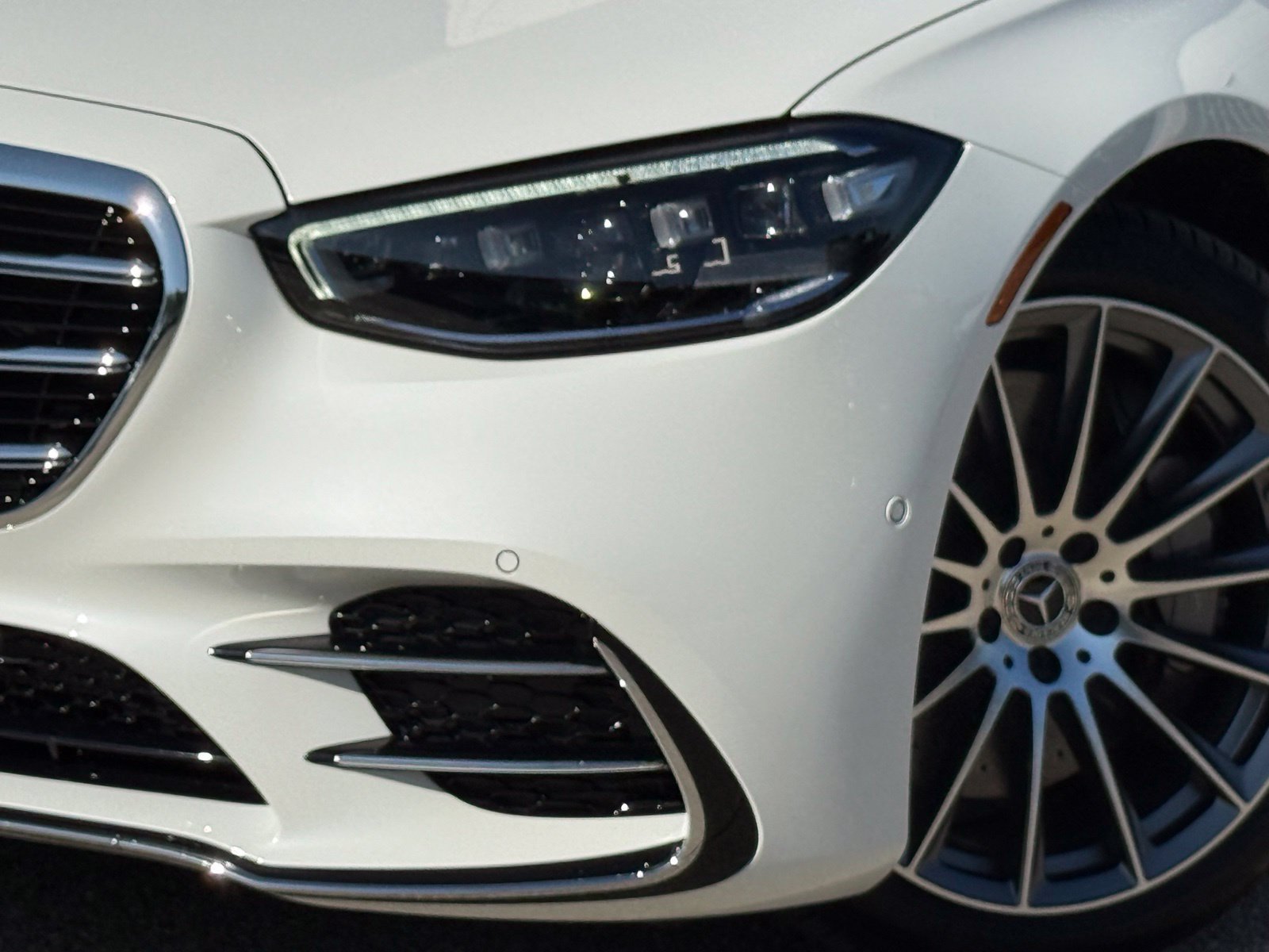Used 2026 Mercedes-Benz S 580 4MATIC Sedan image 3