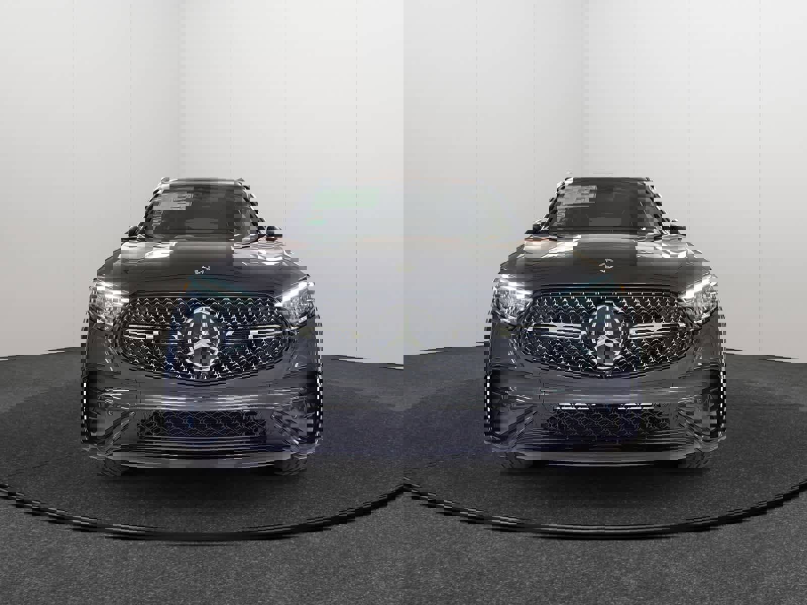 New 2026 Mercedes-Benz GLC 350e 4MATIC image 2