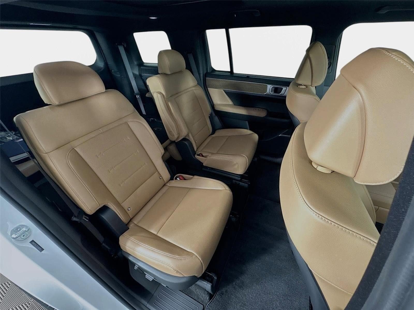 New 2026 Hyundai Santa Fe Limited FWD image 29