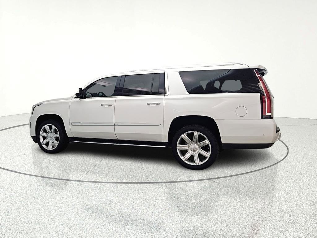 Used 2019 Cadillac Escalade ESV Luxury image 4