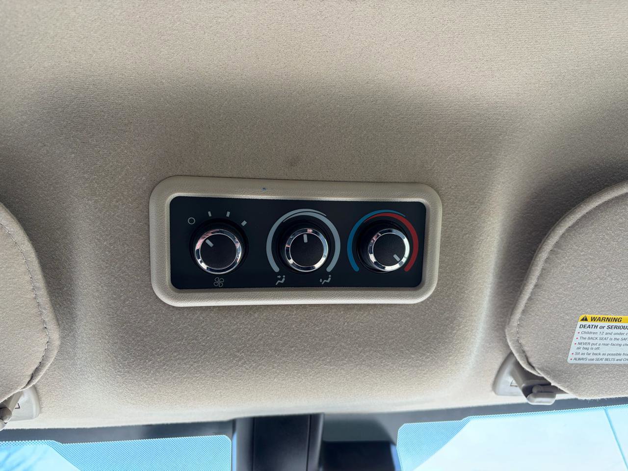 Used 2023 Chevrolet Express 3500 LT w/ LT Preferred Equipment Group image 12