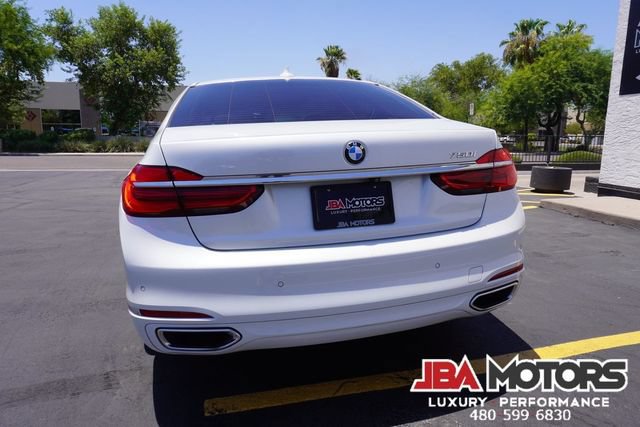 Used 2018 BMW 750i RWD image 61