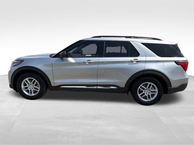 Used 2025 Ford Explorer Active w/ Active Comfort Package RWD image 4