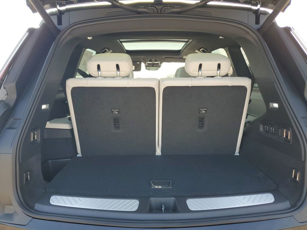 New 2026 Cadillac Vistiq Luxury image 25