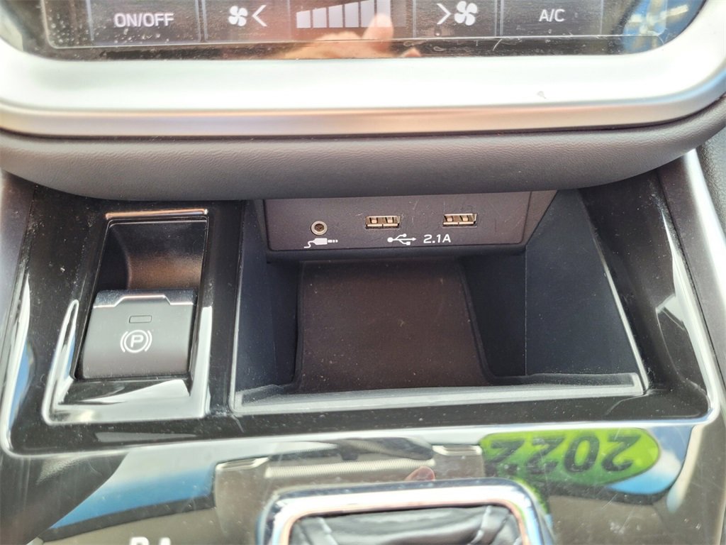 Used 2022 Subaru Outback Premium image 27