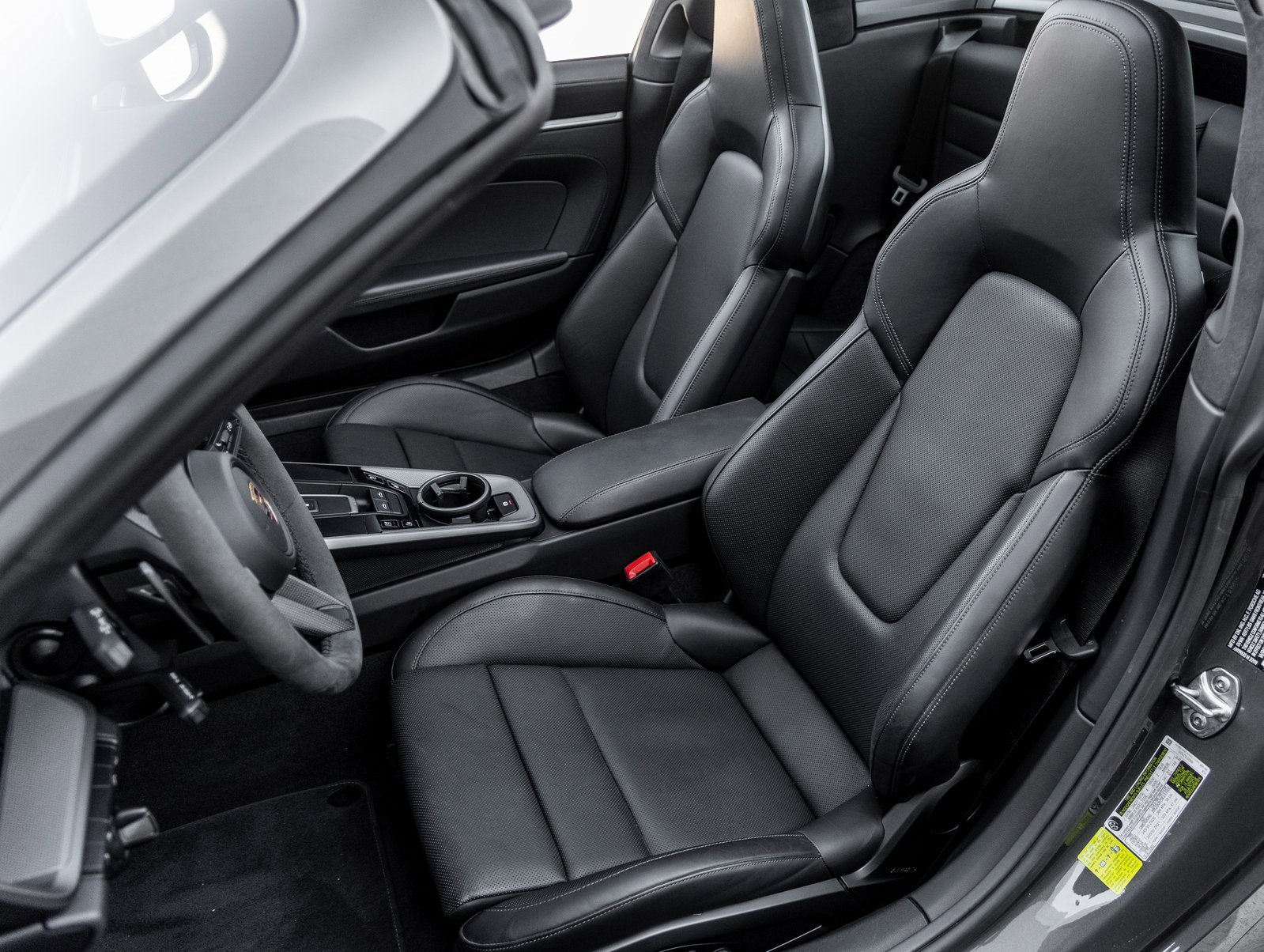 Used 2024 Porsche 911 Targa 4S w/ Premium Package image 5