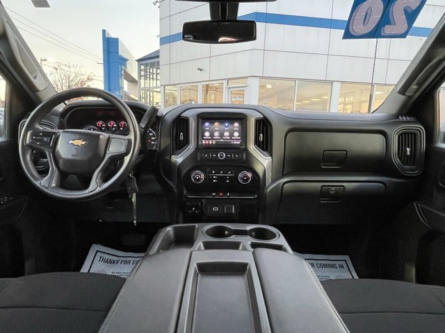 Certified 2020 Chevrolet Silverado 2500 Custom w/ Custom Value Package image 3