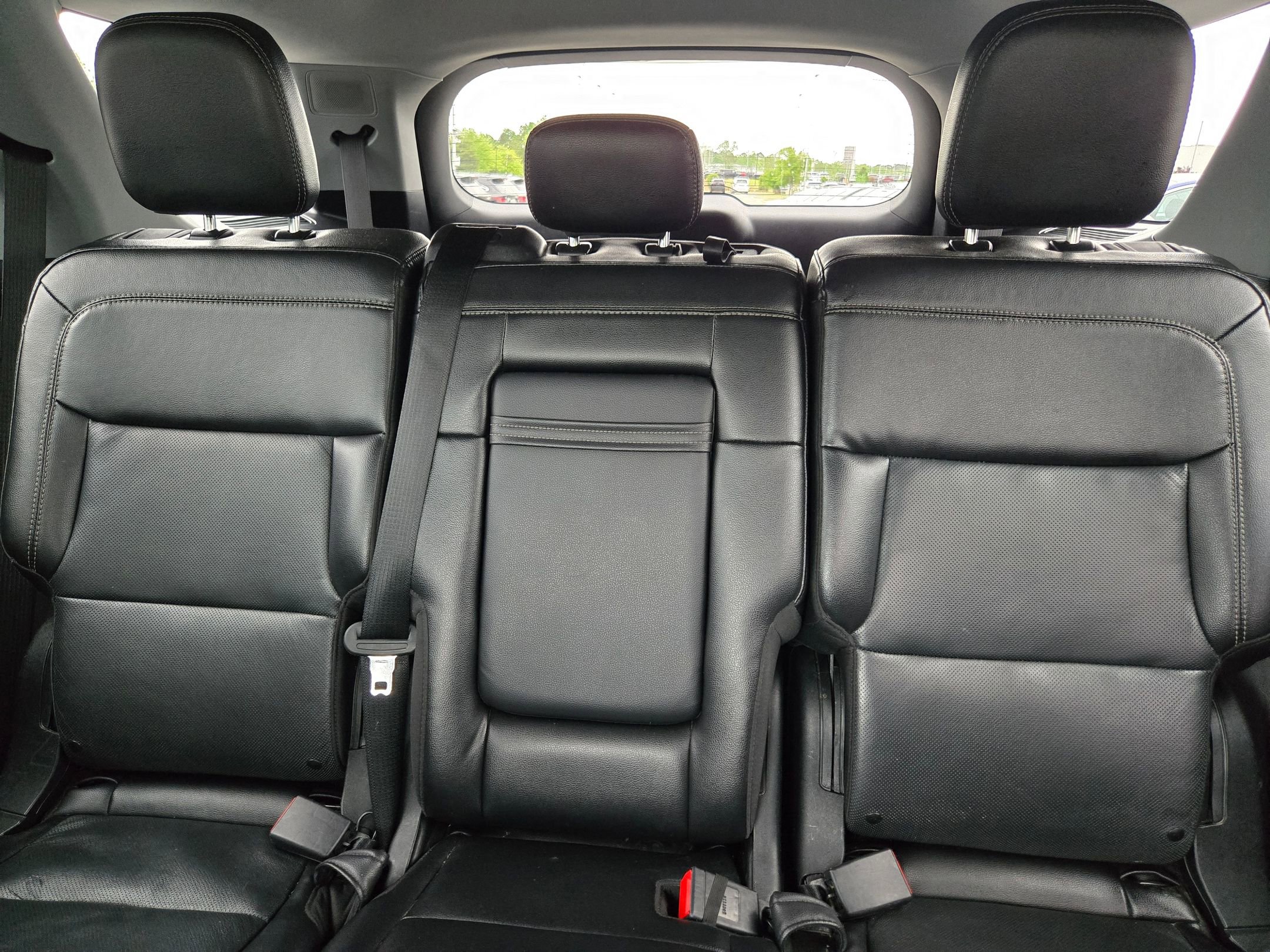 Used 2021 Ford Explorer Limited RWD image 13