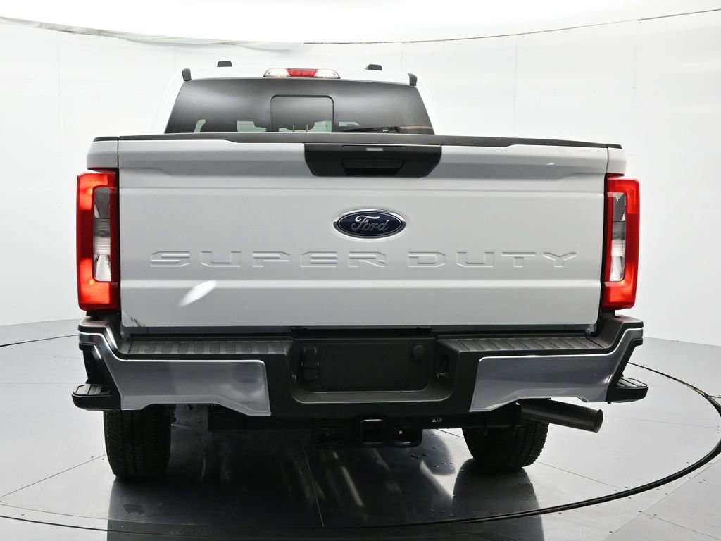 New 2026 Ford F250 XL w/ XL Chrome Package image 7