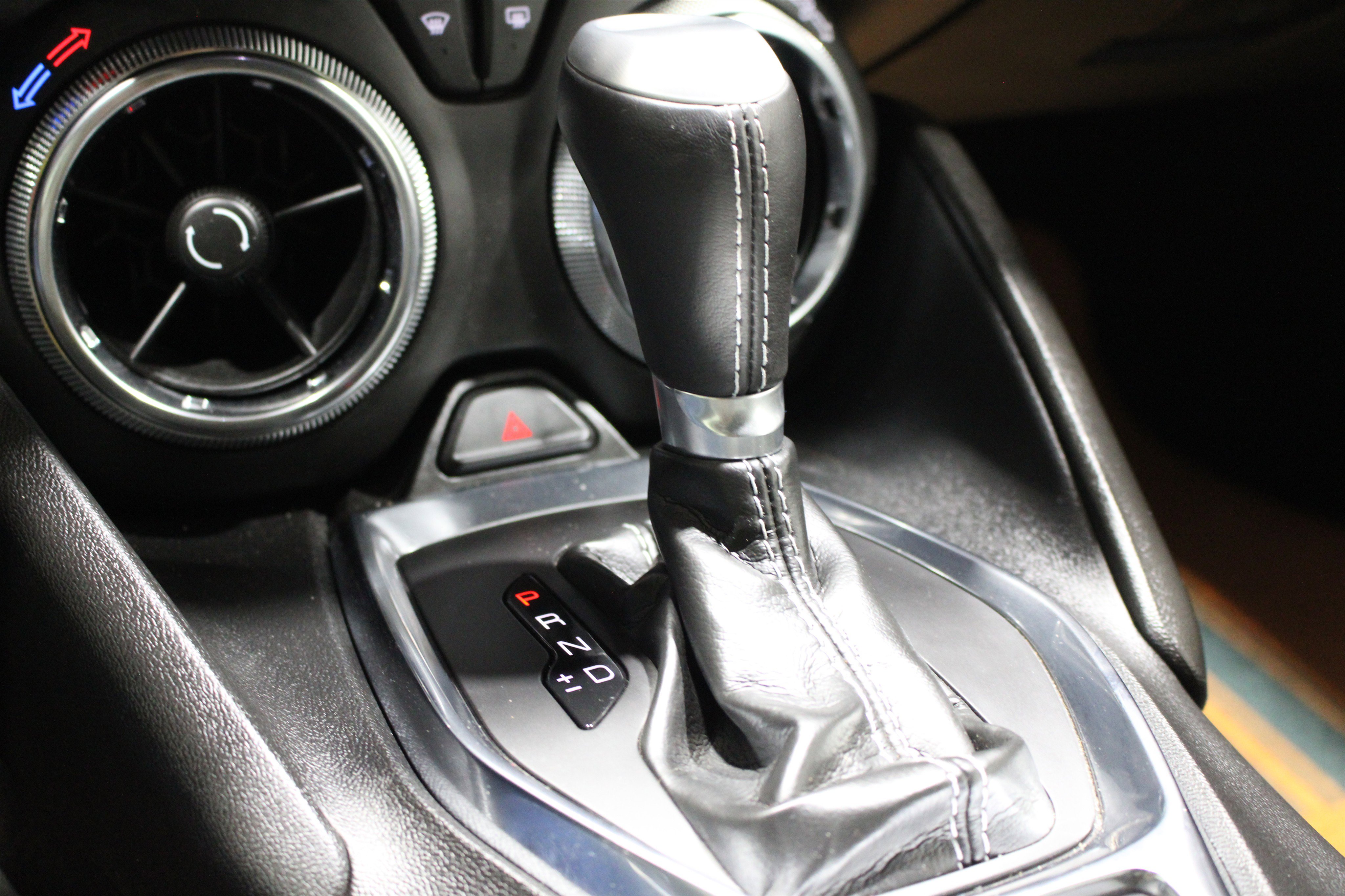 Used 2021 Chevrolet Camaro LT image 18