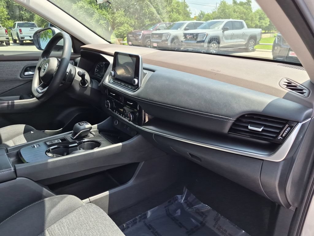 Used 2021 Nissan Rogue SV FWD image 37